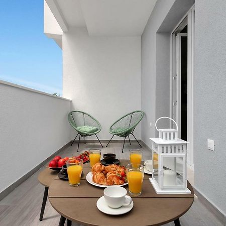 Apartments Morpheus Макарска Экстерьер фото